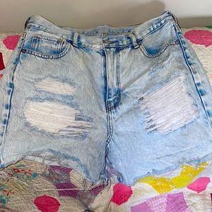 AE High waisted mom shorts